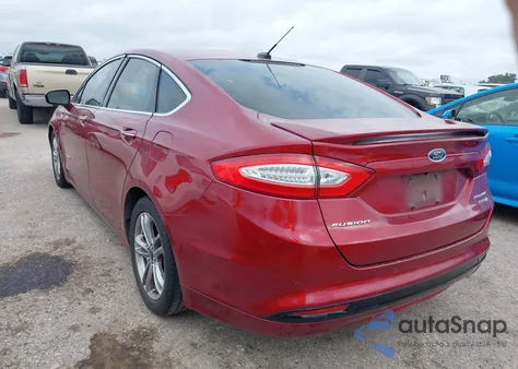 2016 Ford Fusion Hybrid Titanium z USA, uszkodzony, nr VIN 3FA6P0RUXGR132565
